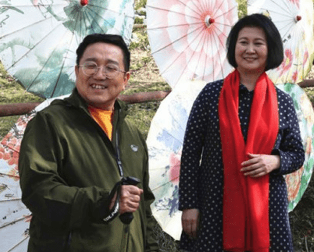 原创赵本山的最初搭档中途被潘长江撬走黄晓娟还好吗