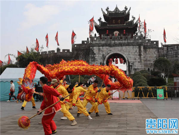 元旦节假日期间 青岩古镇迎客2.5万人次