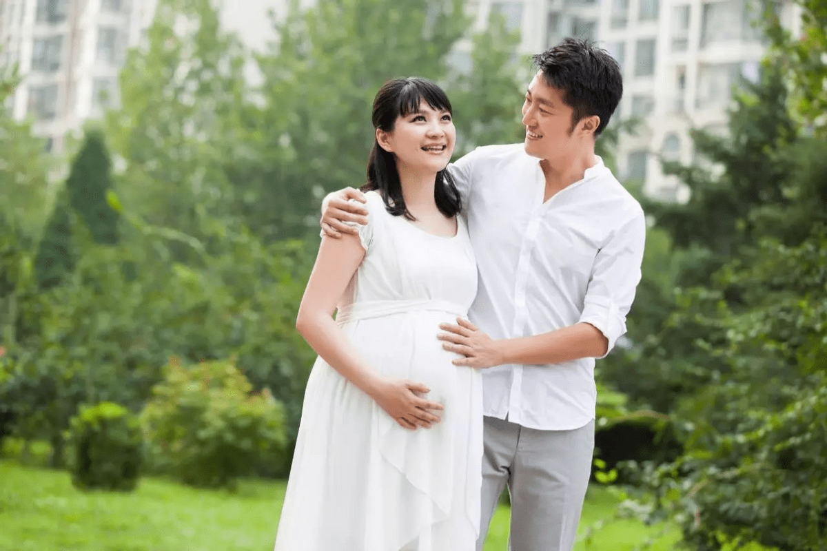 怎么逼女朋友和自己结婚 9b61bc4c7c124faab25a7f5b6de4d401.png