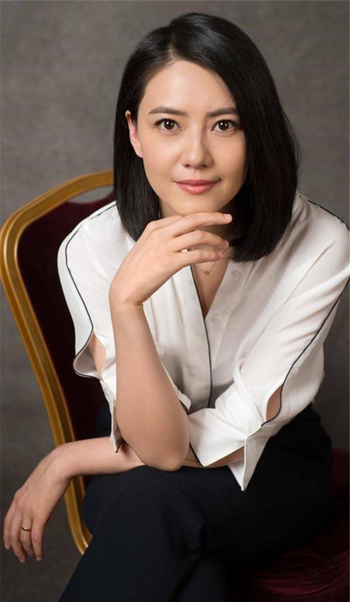 不老女神高圆圆高清写真3_李碧云_中的人物_武侠小说