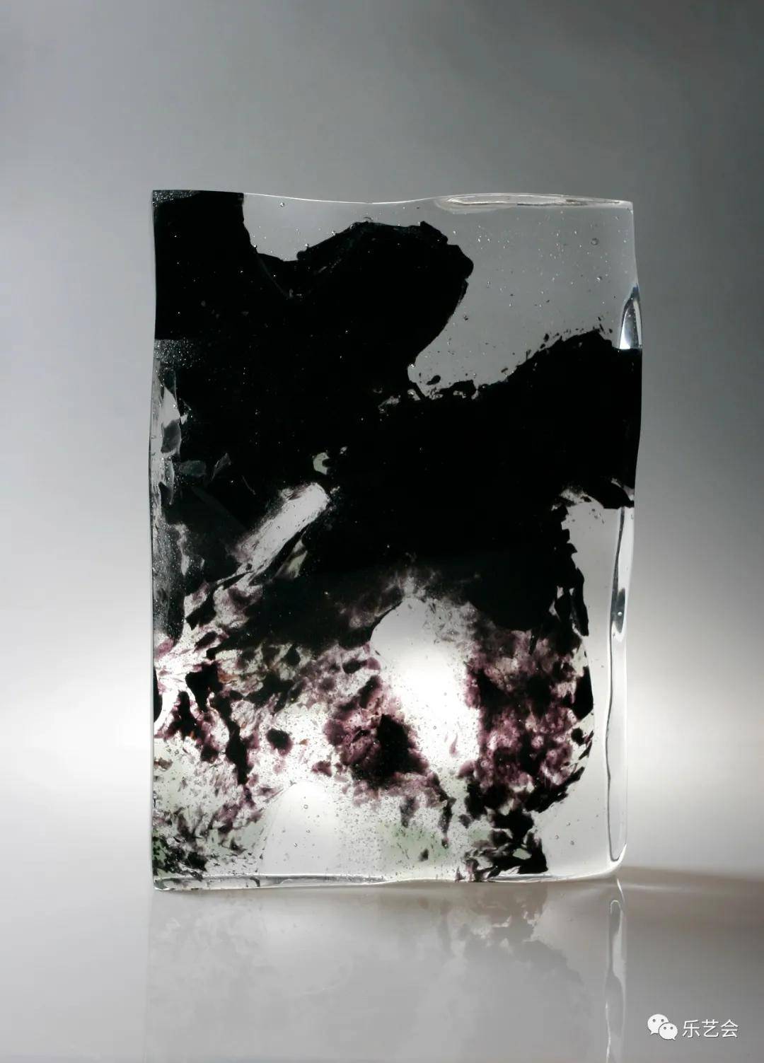 王沁:用玻璃演绎东方美学_艺术_发展史_材料