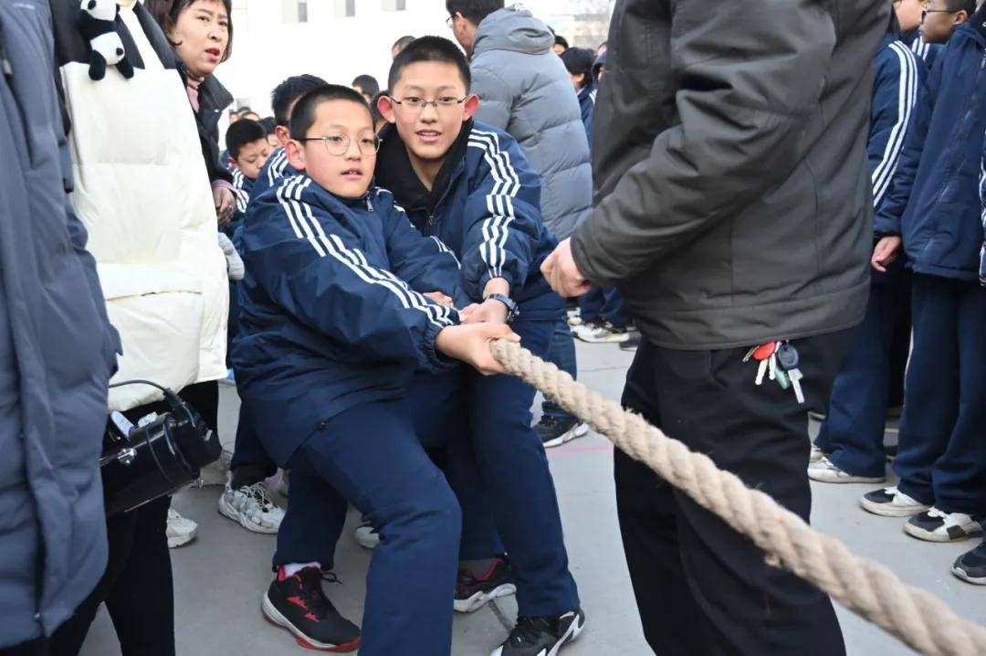 忻州實驗中學初一年級拔河比賽掠影_校園_季軍_冬日