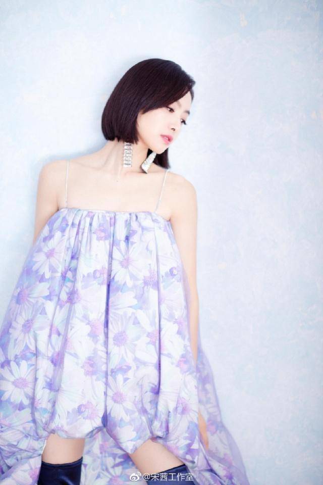 发型31岁的宋茜终于红了,剪齐肩波波头短发个性十足,秒变成带货女王