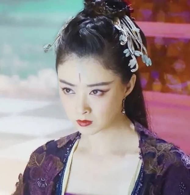 角色|《花千骨》7年后，演员现状差距大，有人回归家庭，有人成大女主