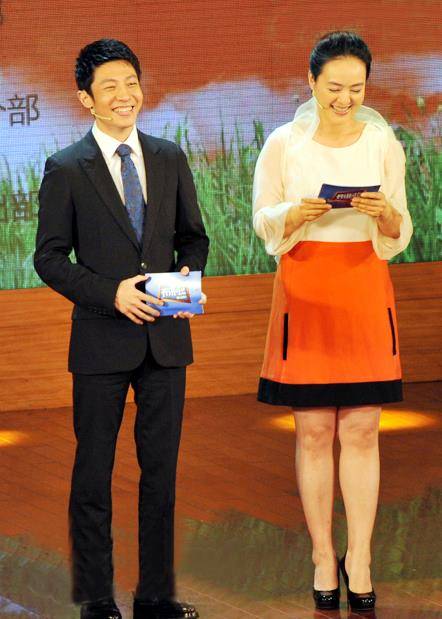 曾经被万人追捧,事业巅峰却隐退幕后_节目_观众_北京广播学院