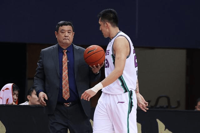 1|有望取得連勝！CBA唯一全華班江蘇夠弱，山東高速取勝毫無(wú)懸念