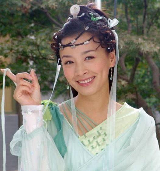 焦叔|目睹了“微商女王”张庭的陨落，我更想念那个演员张庭