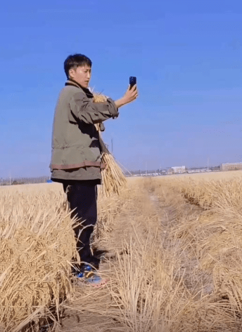 富二代|将“扶贫助农”从剧里搬到现实,吴云飞用实力诠释“偶像”的意义