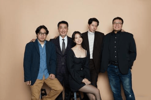 何是|2022韩剧推荐，男神们回来了！李敏镐等男神回归，23部韩剧推荐