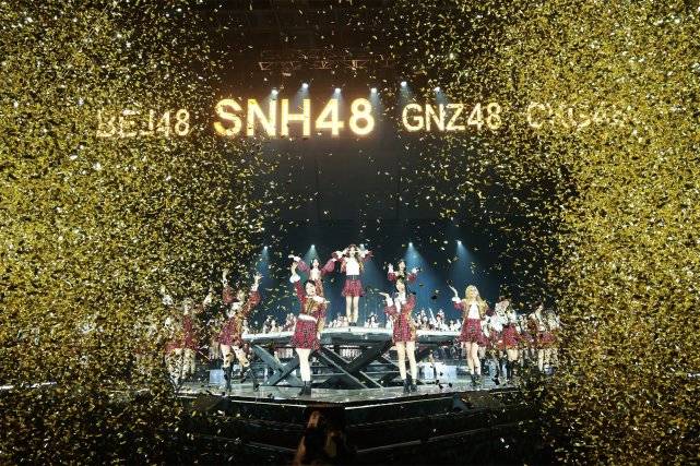 舞台|SNH48第八届金曲大赏落幕 蒋芸王晓佳《渊》问鼎年度金曲