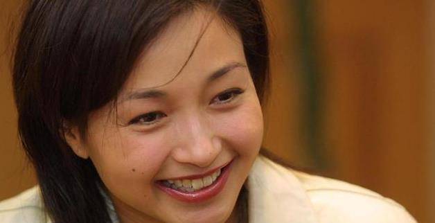 原创她是最美郭襄拒绝黎明追求后患精神疾病今成为护士