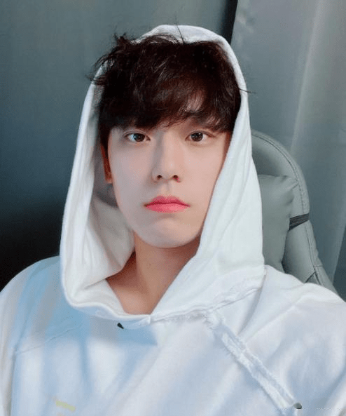 何是|2022韩剧推荐，男神们回来了！李敏镐等男神回归，23部韩剧推荐