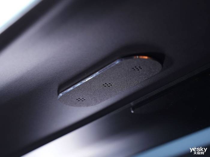 刀锋造型、超大吸力 创维薄镜6 Pro抽油烟机评测