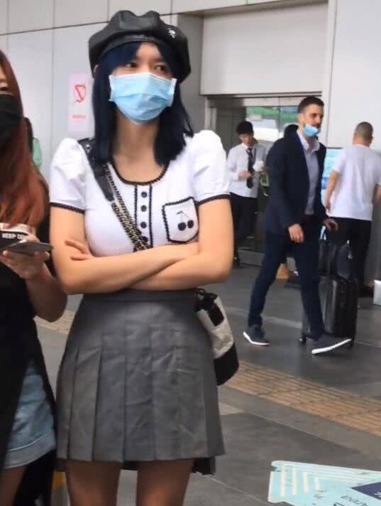 状态女人房间备4个小物，早上化妆穿衣服能节省一半时间，你有几个？