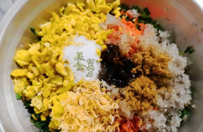 粉丝包怎么调馅才不会干 c52d721e0fb249158c56ee4c8acf400c.jpeg