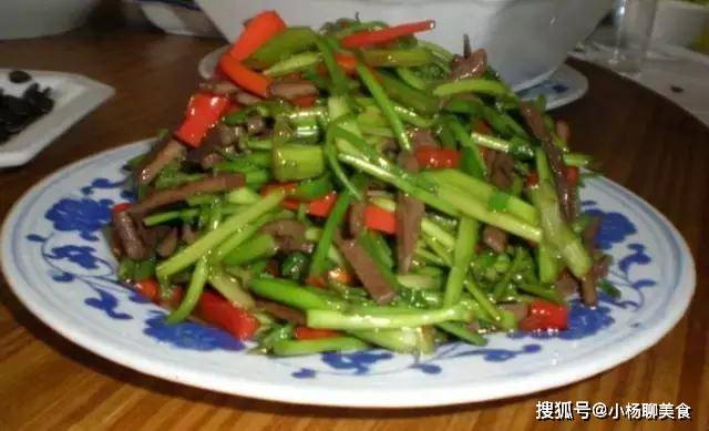 炒芹菜炒水吗 7fd5593c6a88491989a1f0158cd40470.jpeg
