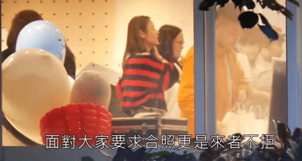 生日派对英文名 19d195ff1ed44a69a43bfb6644a1ac63.png