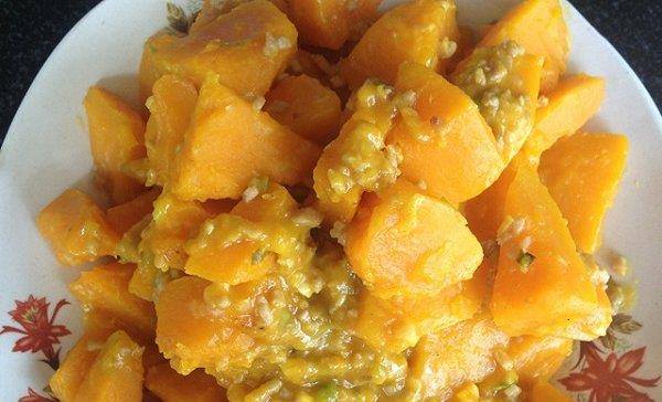 做法|香喷喷的南瓜做法,我家隔三差五做一回,开胃解馋,咬一口满嘴香