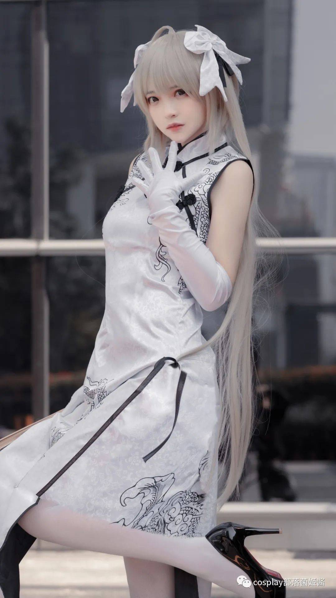 cos漫展上的旗袍穹妹疯了个猫