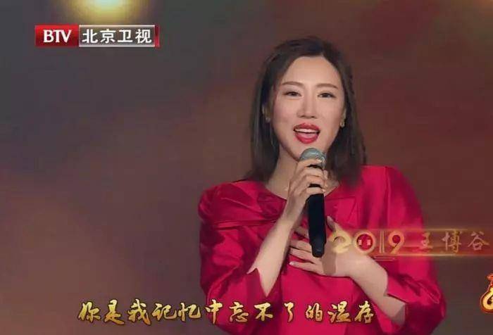 王博谷和巴图大几岁 c08ea0e811a0493c9a0e848a734e83d5.jpeg