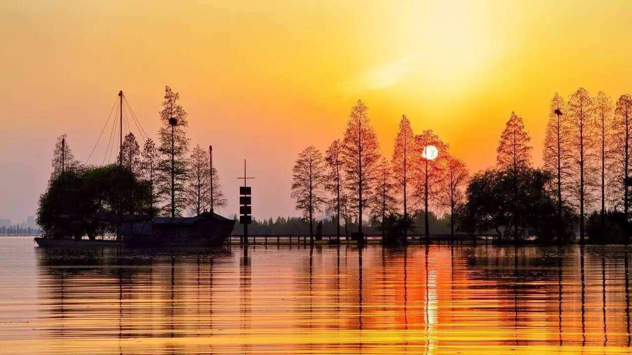 亚洲最大的城中湖，坐落于中部第一城武汉，为何附近居民却很少