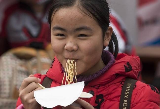 食品|吃一次等于吃8次泡面的“毒早餐”，孩子经常吃，家长却不在意