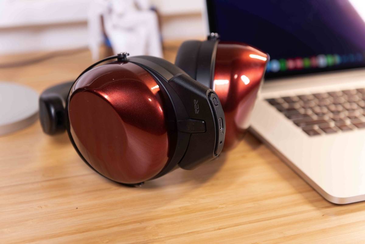 暖到心坎里的调校风格！HIFIMAN HE-R9拓扑振膜动圈耳机体验