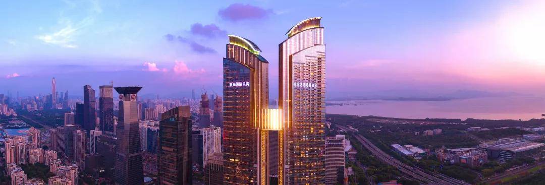东海国际公寓所获荣誉:2009年,深圳十大标志性建筑2012年,中华人民