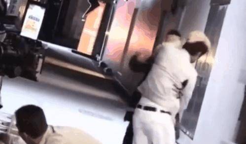 因为|同样是《战狼》他跟吴京拍出来的差距怎么就这么大