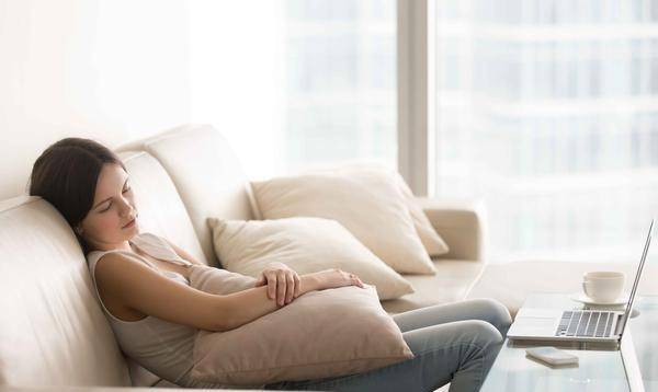 更年期女性30岁后,有这6个症状,说明衰老已悄悄找上你,需注意保养了