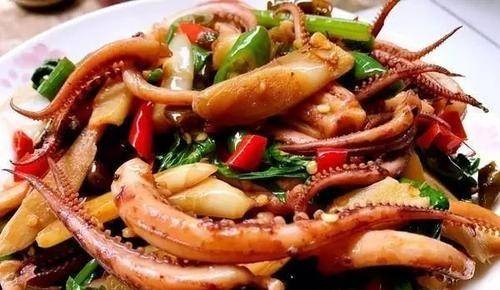 什么菜炒鱿鱼须好吃又简单 c0f1e0b6edce4ab8a337772b929345de.jpeg