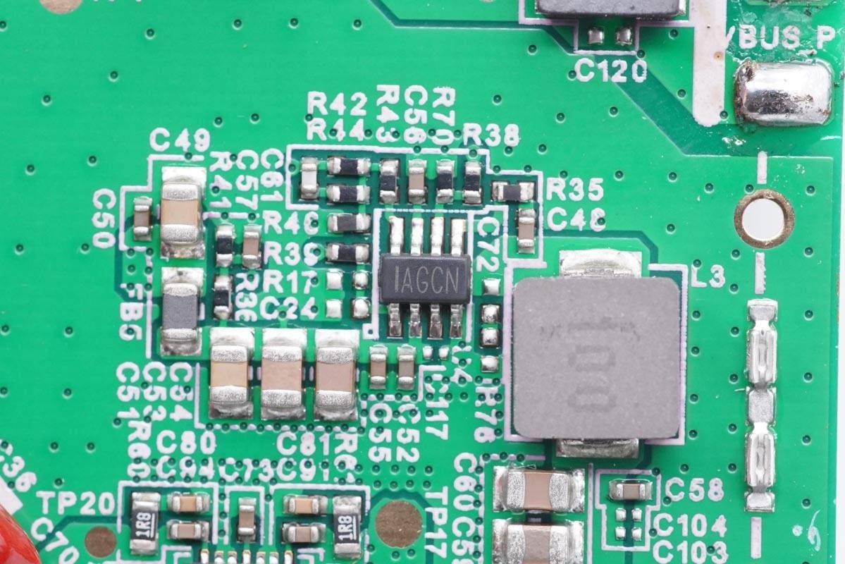 內置伏達nu1009a無線充芯片貝爾金三合一無線充電板拆解