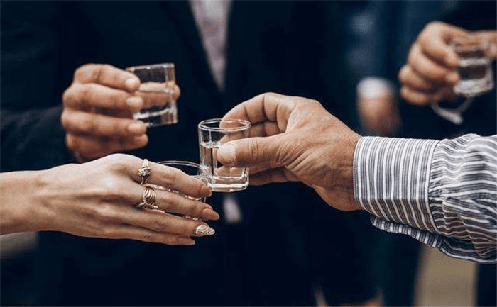 喝多酒怎么快速代谢 fec9953fc07c48f6985679b8337feda1.png