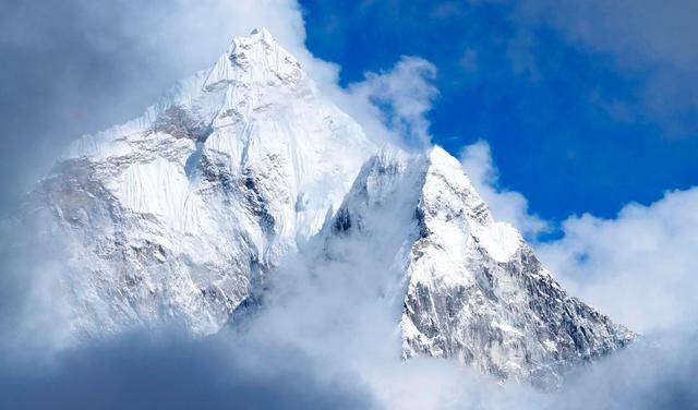 为什么20多年过去了，也没人将珠峰遇难者“绿靴子”搬下山？