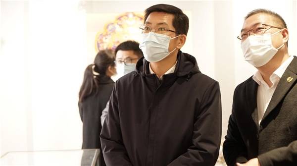 绍兴市委常委宣传部部长丁如兴一行参观考察汇明织锦文创园