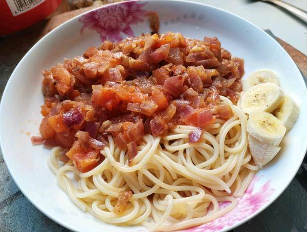 番茄洋葱意面做法 9232d31c61f24df39cccf752596f5844.jpeg