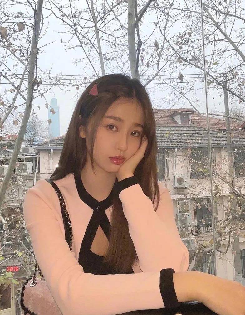 卷发你的脸型适合什么发型？1分钟找到本命发型，巨显脸小