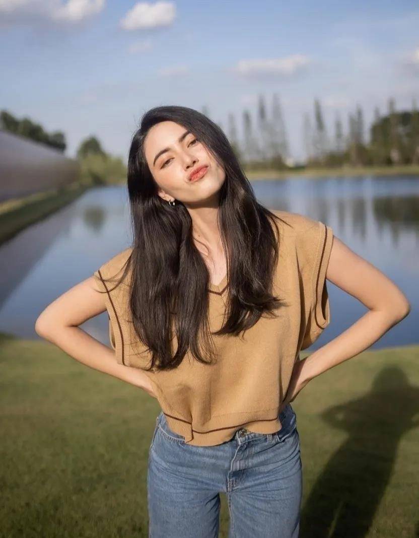 卷发你的脸型适合什么发型？1分钟找到本命发型，巨显脸小