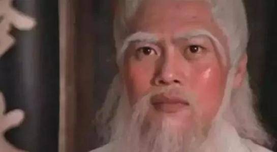 左右各长一根长眉毛是什么原因 ec0a9531b3334139b2c637e8c146e089.jpeg