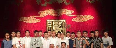 断头台|追光路上,德云社相声演员尚九熙成名背后,不得不提的3个男人