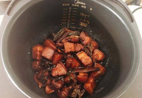 红烧肉怎么做才好吃小孩都爱吃 727d3501d2eb443e8e86056b56e73c66.jpeg