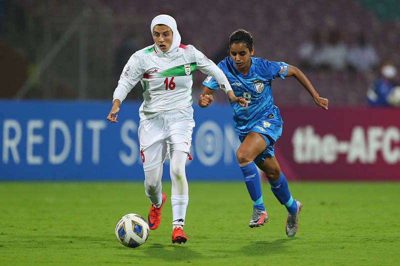 亚洲杯:伊朗女足vs中国女足,下午6点开打,国内有比赛直播!