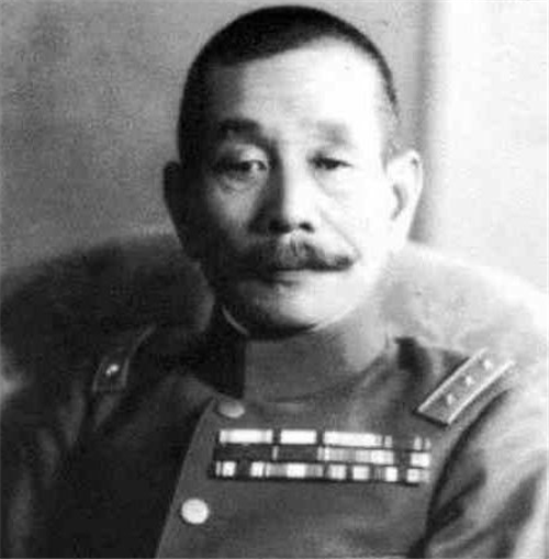 他是南京大屠杀的主犯，战后被判死刑，在绞刑架足足挣扎了12分钟