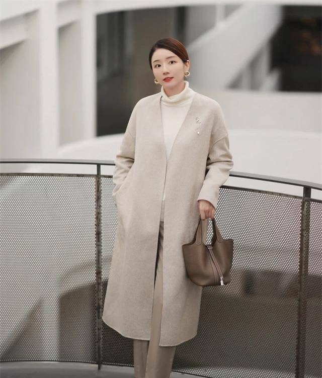 模板 腿粗胯大还矮个的普通女生，怎么穿才够好看又显瘦？穿搭模板给你