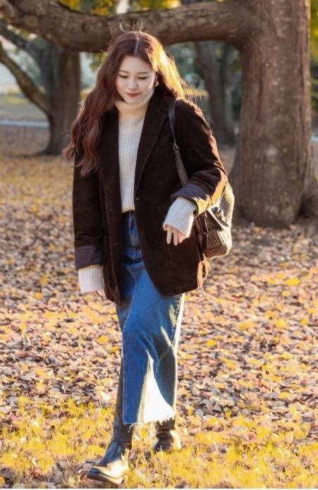 帆布鞋 不要老穿小白鞋了,今年试试这几款,日常简约不挑人,谁穿都美