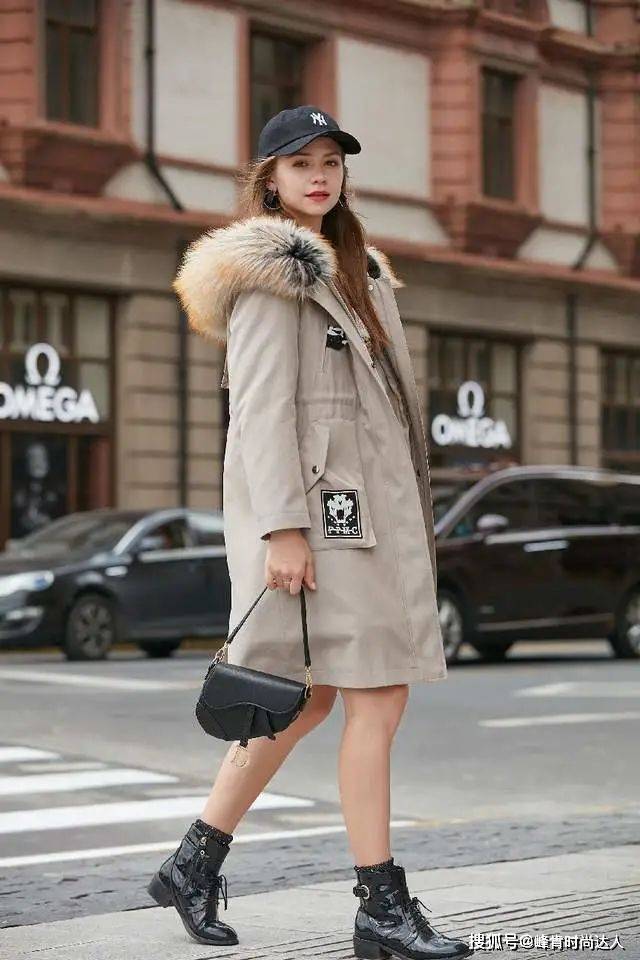 设计 比大衣洋气，比羽绒服显瘦，派克服保暖又实用，太适合冬天穿