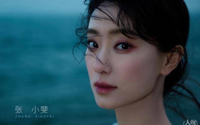 张小斐 张小斐生日咖位飞升，时尚品味改头换面，穿万元大衣千元鞋子出街