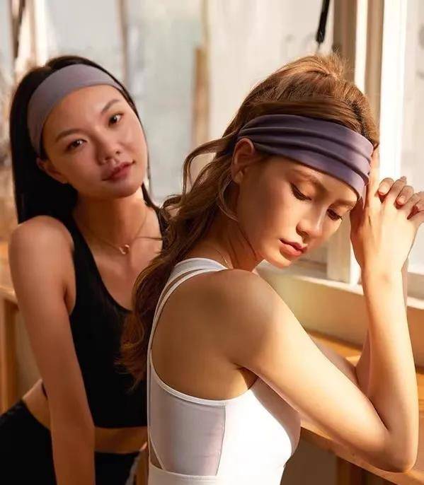 假发超越妹妹和各种女明星、博主们带火的换头效果发饰，都在这里