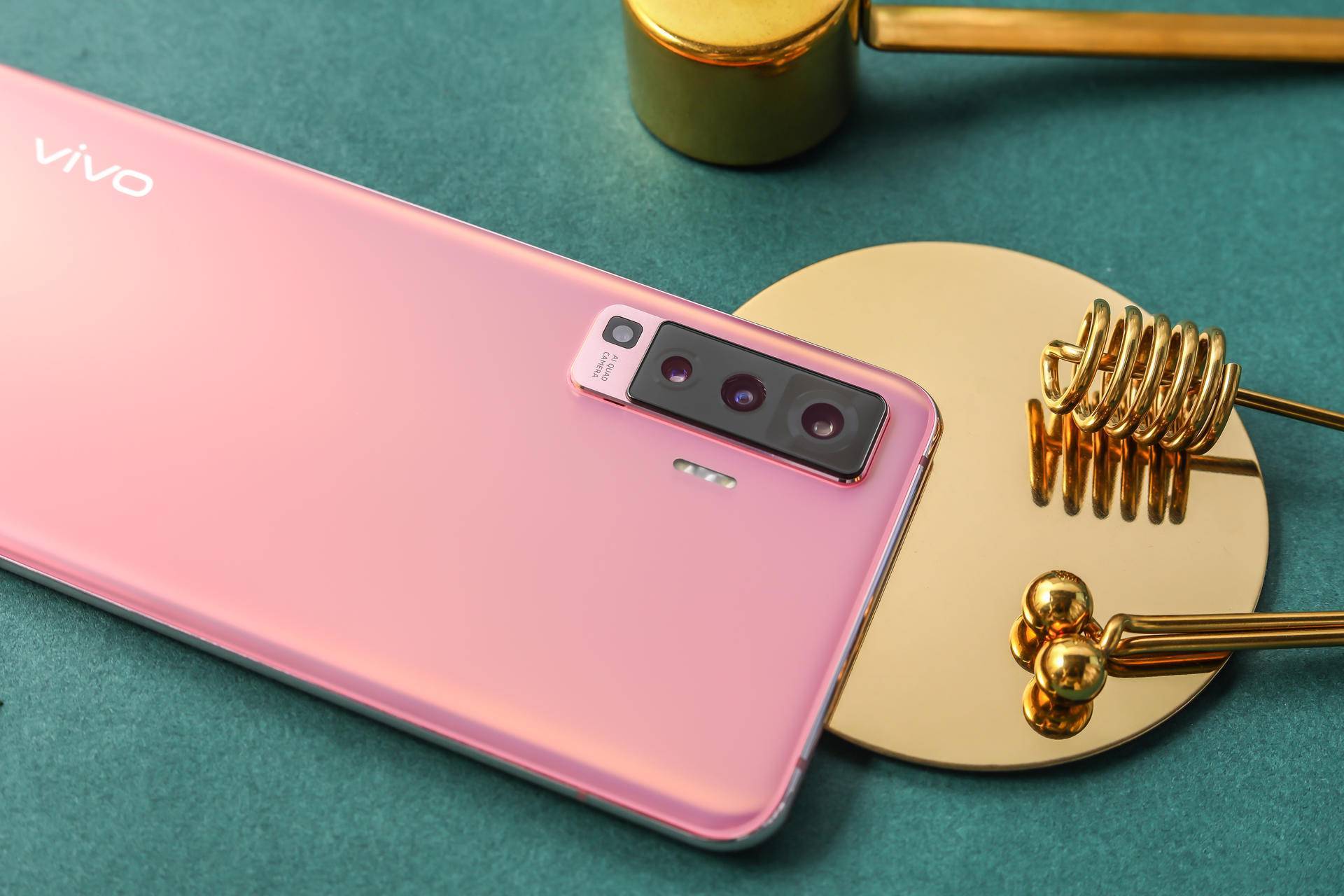 749mm至薄机身vivox50刷新纪录真正最薄5g手机