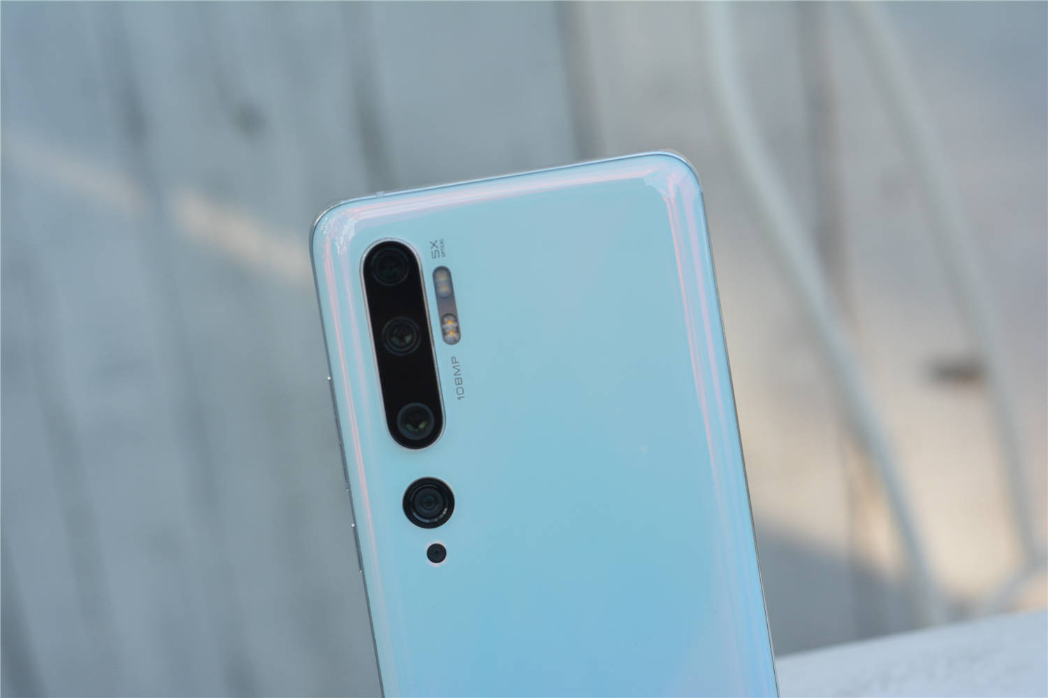 原创售价2799元小米cc9pro发布网友简直是买相机送手机